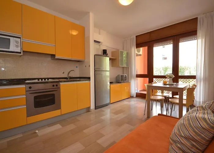 Angela E Pordenone 比比翁